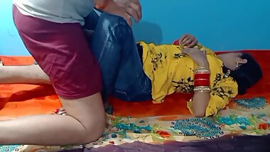 Indian Desi Village Bhabhi Ki Raat me Chudayi